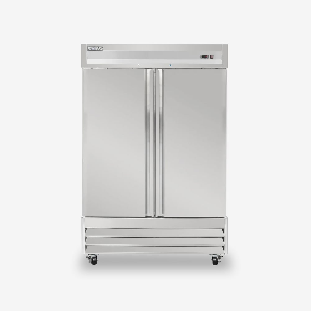 Reach in refrigerator
